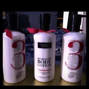 Victoria’s Secret hydrating body lotion